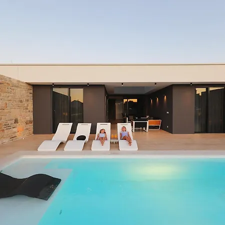 Complex Homes4you Villa *